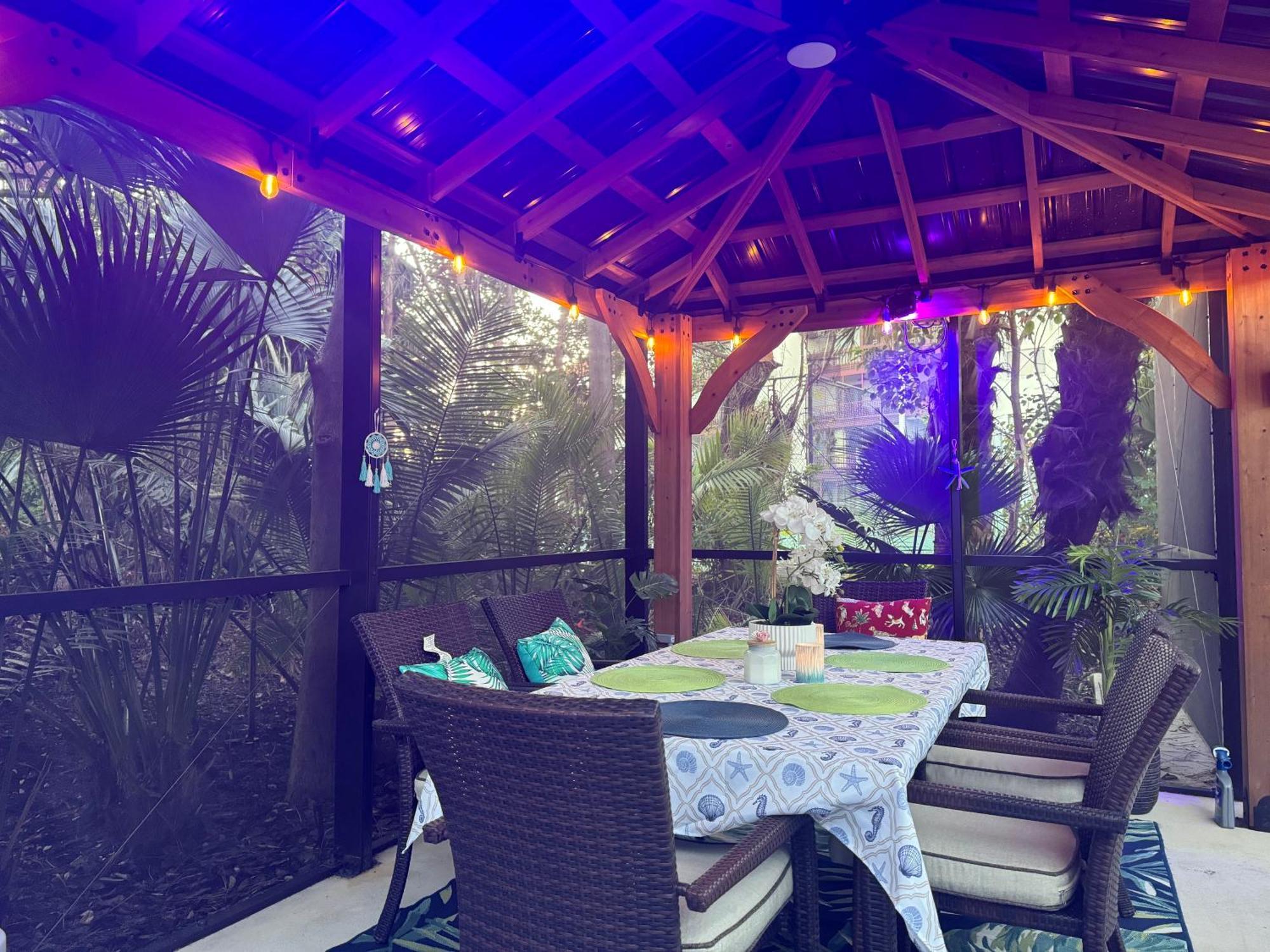 Location Siesta 1 Mile Away With Hot * Sarasota