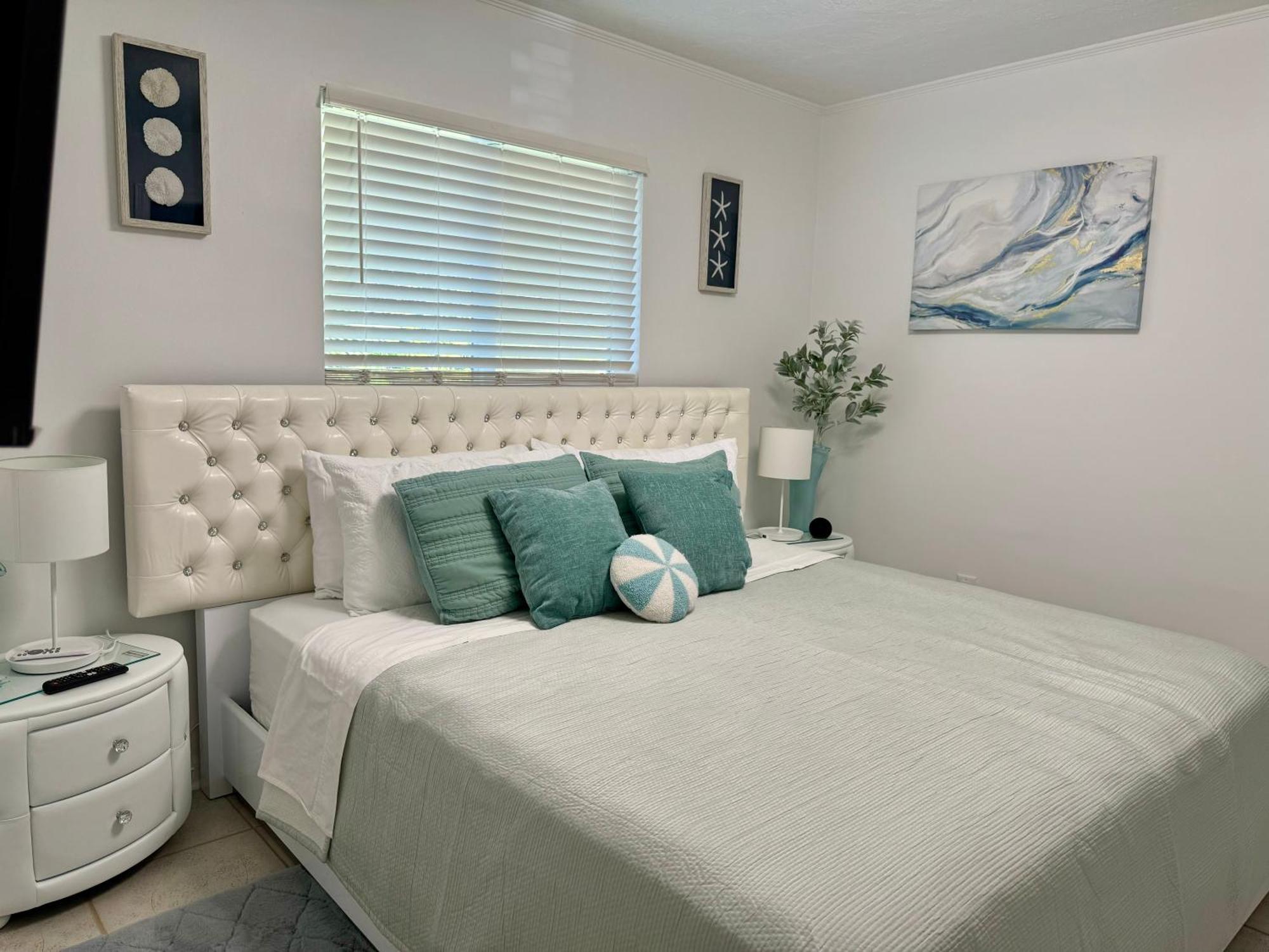Holiday home Location Siesta 1 Mile Away With Hot Sarasota